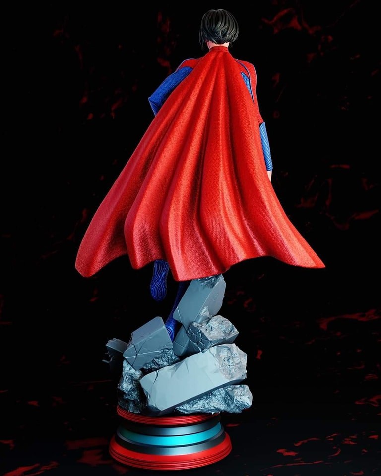 Supergirl 1/8 Scale