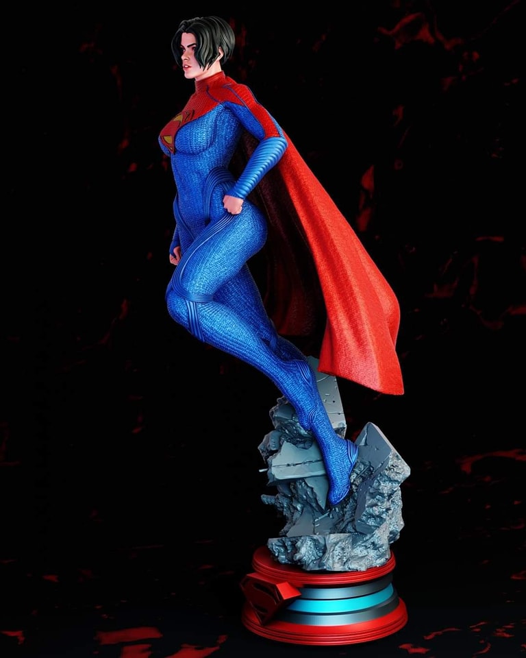 Supergirl 1/8 Scale