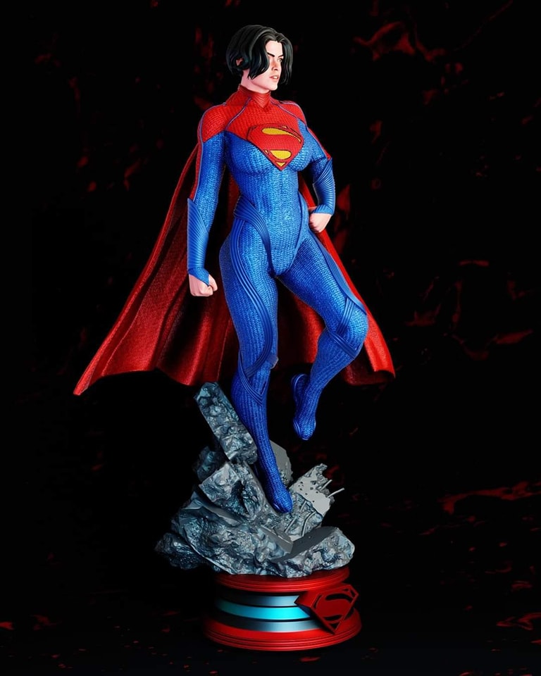 Supergirl 1/8 Scale