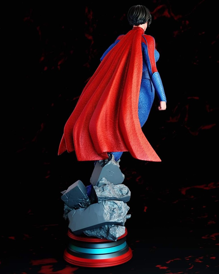 Supergirl 1/8 Scale
